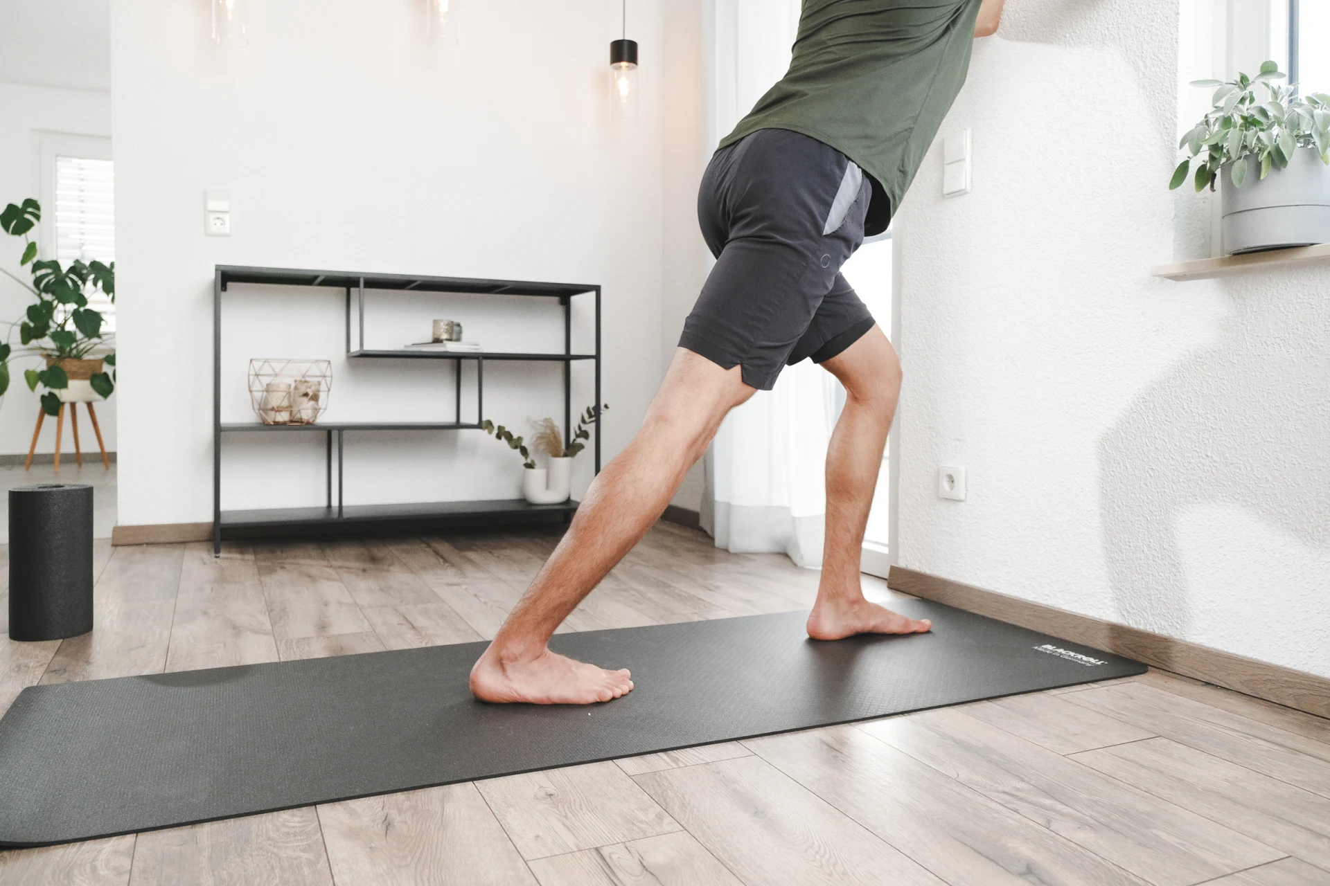 Frequent Calf Tightness: Improve Flexibility With Gentle Stretching